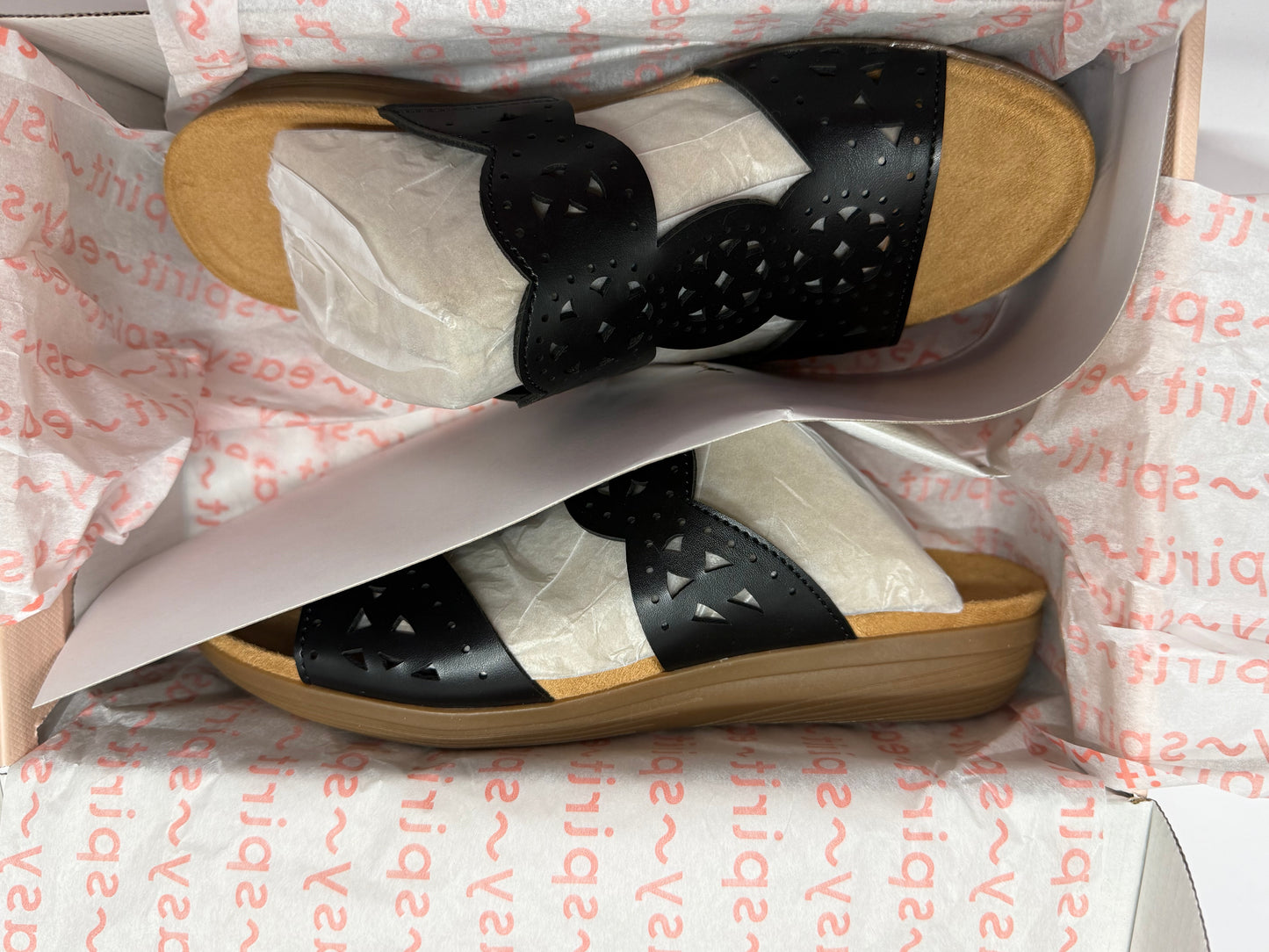 New women’s Easy Spirit